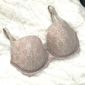 Like New - Victorias Secret Dream Angels Demi Bra - palest pink/silver - 32DDD